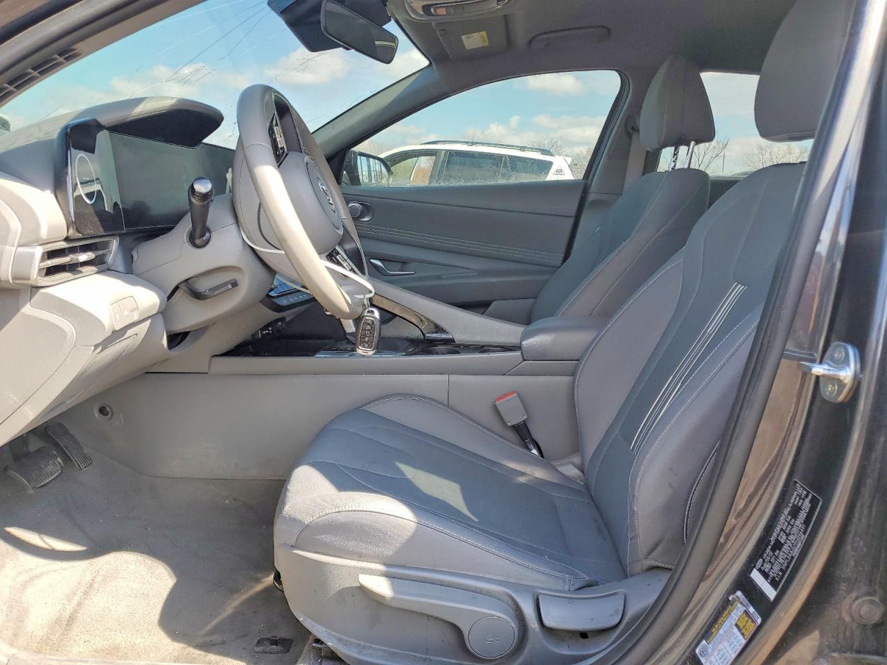 2023 HYUNDAI ELANTRA SEL photo 13