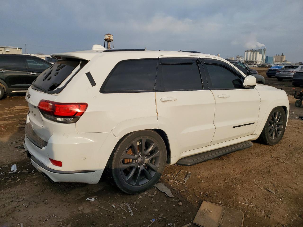 2018 JEEP GRAND CHEROKEE OVERLAND photo 7