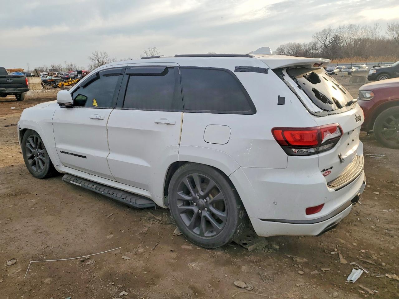 2018 JEEP GRAND CHEROKEE OVERLAND photo 4