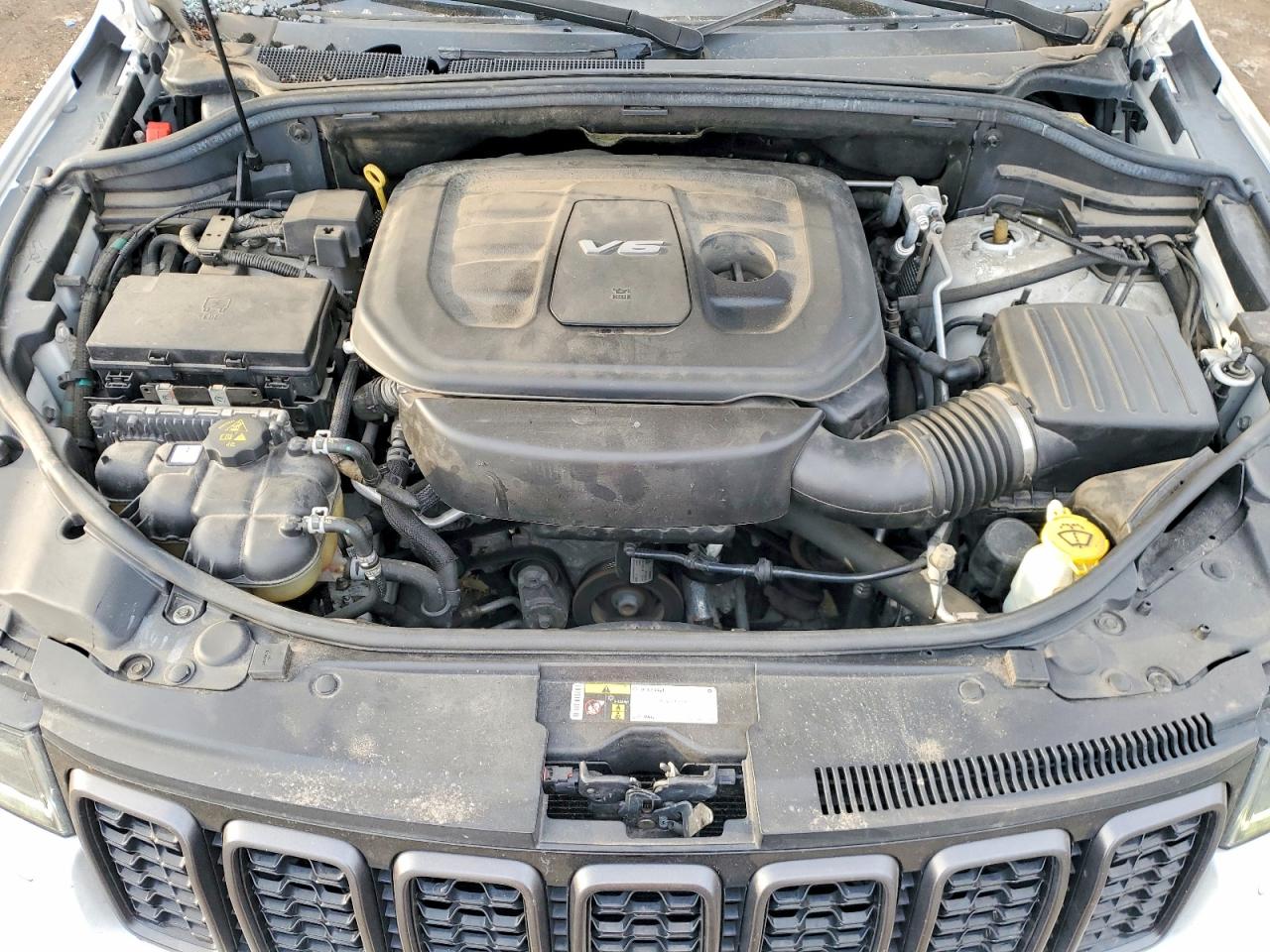 2018 JEEP GRAND CHEROKEE OVERLAND photo 31