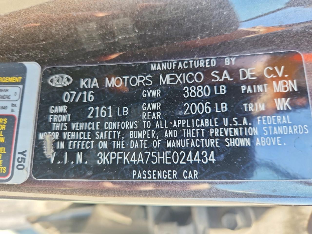2017 KIA FORTE LX photo 34