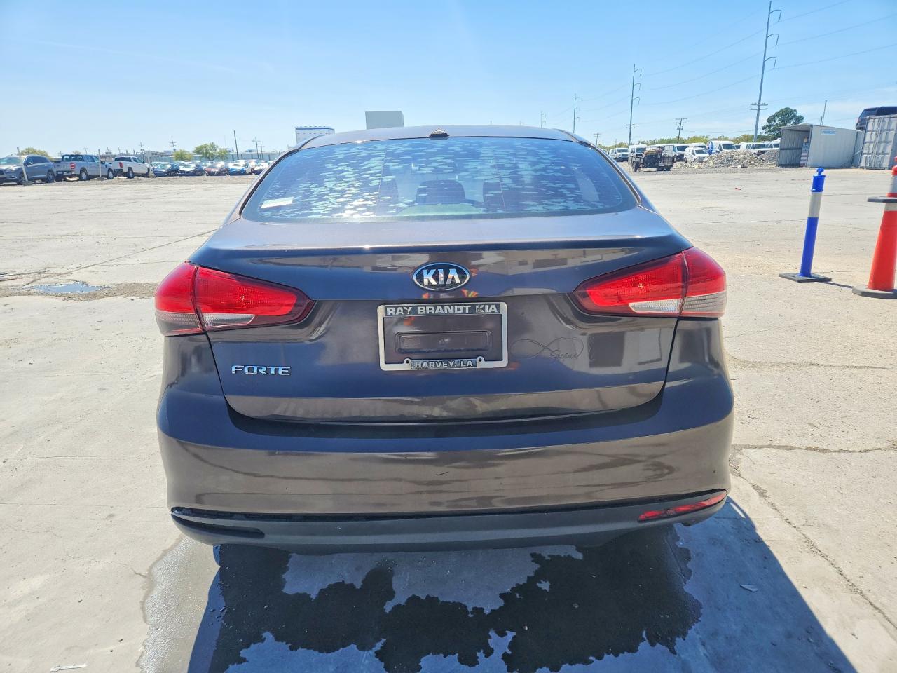 2017 KIA FORTE LX photo 16