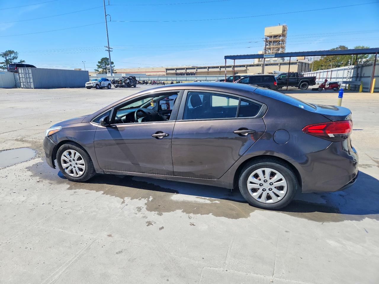 2017 KIA FORTE LX photo 4