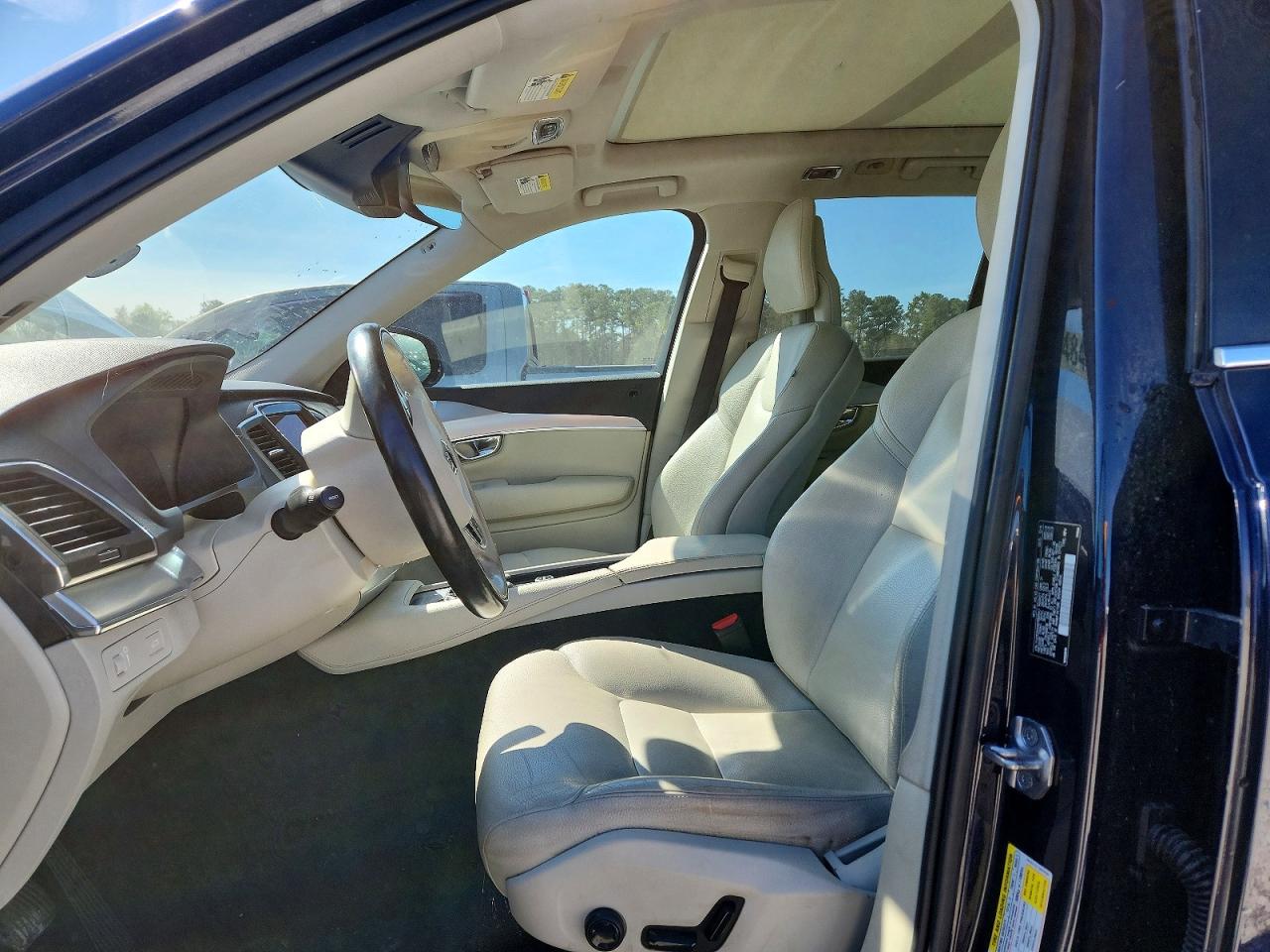 2016 VOLVO XC90 T5 photo 7