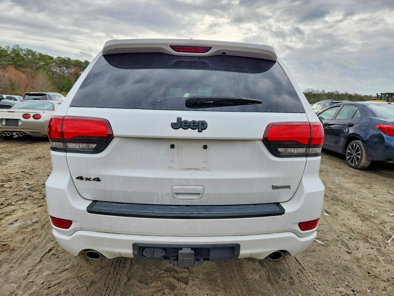 2015 JEEP GRAND CHEROKEE LAREDO photo 6
