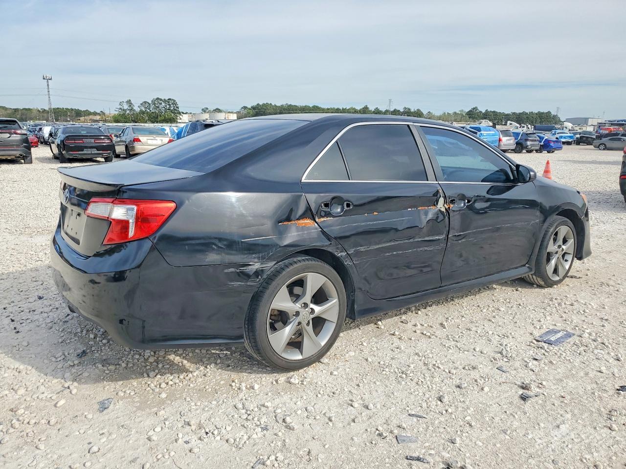 2014 TOYOTA CAMRY SE SPORT photo 5