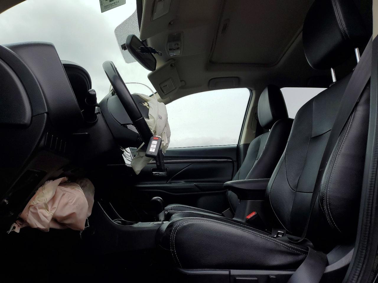 2016 MITSUBISHI OUTLANDER ES photo 19