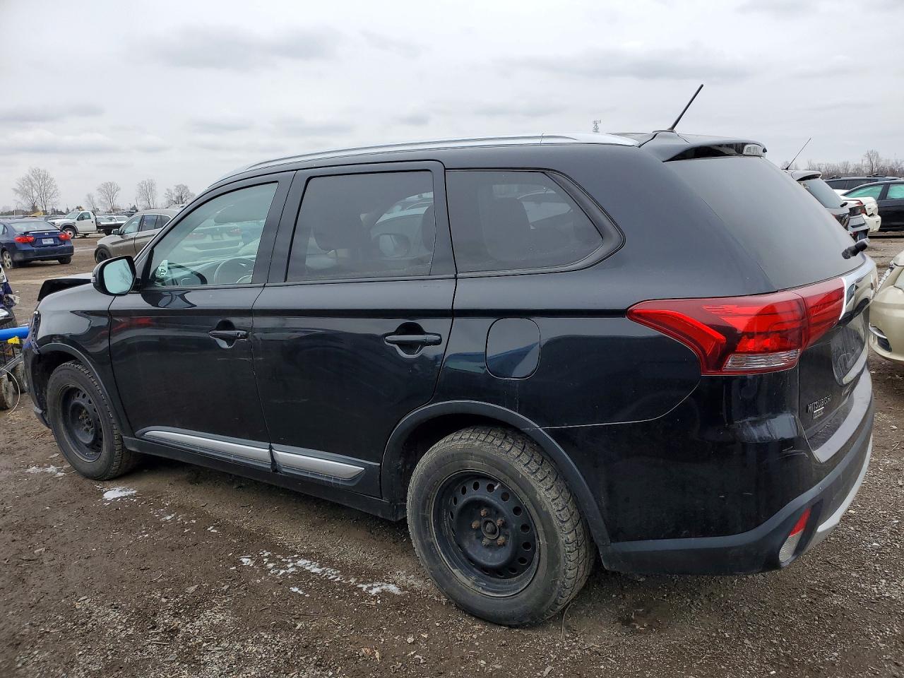 2016 MITSUBISHI OUTLANDER ES photo 4