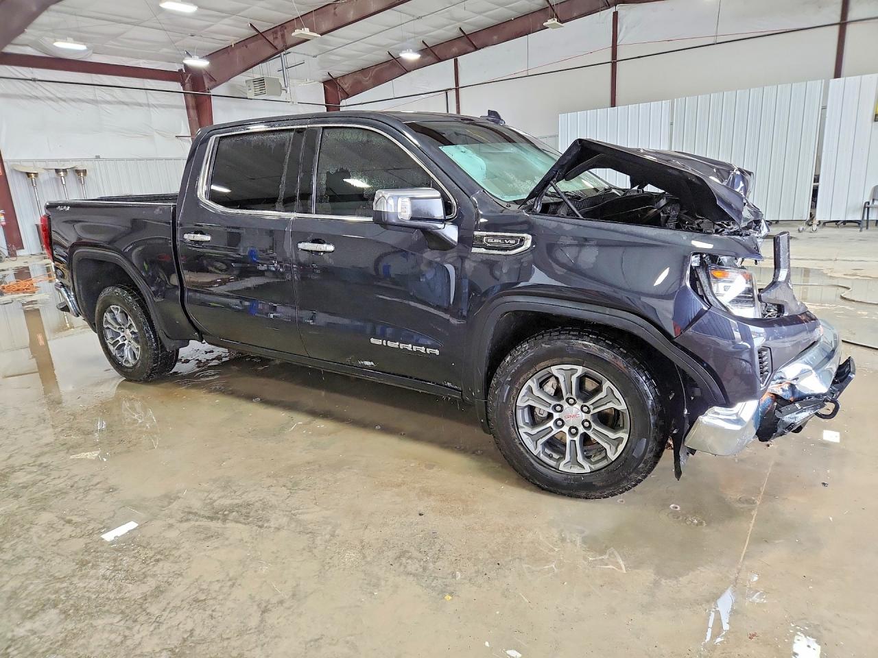2025 GMC SIERRA K1500 SLT photo 4