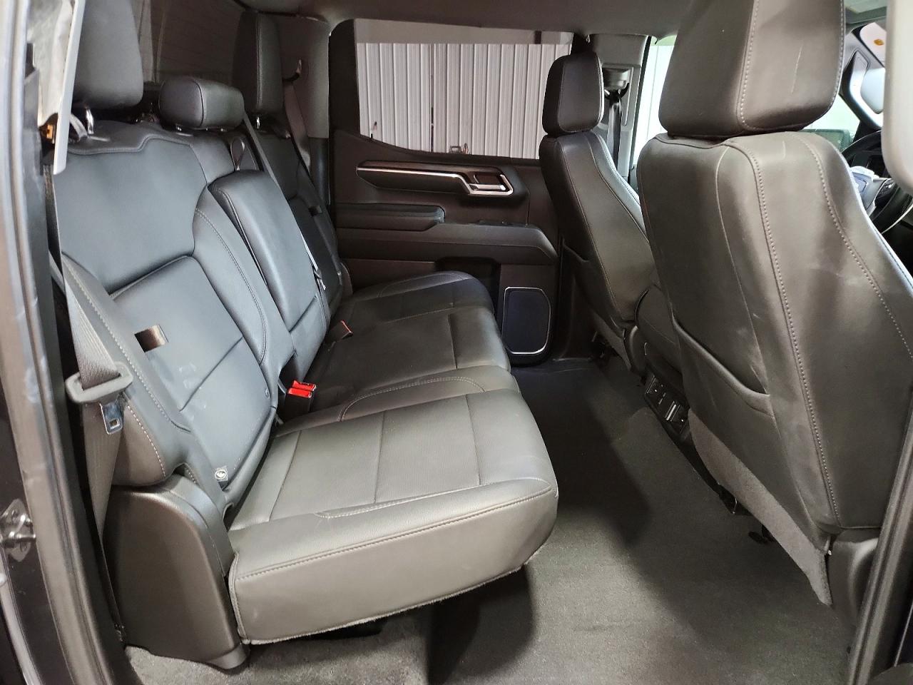 2025 GMC SIERRA K1500 SLT photo 10