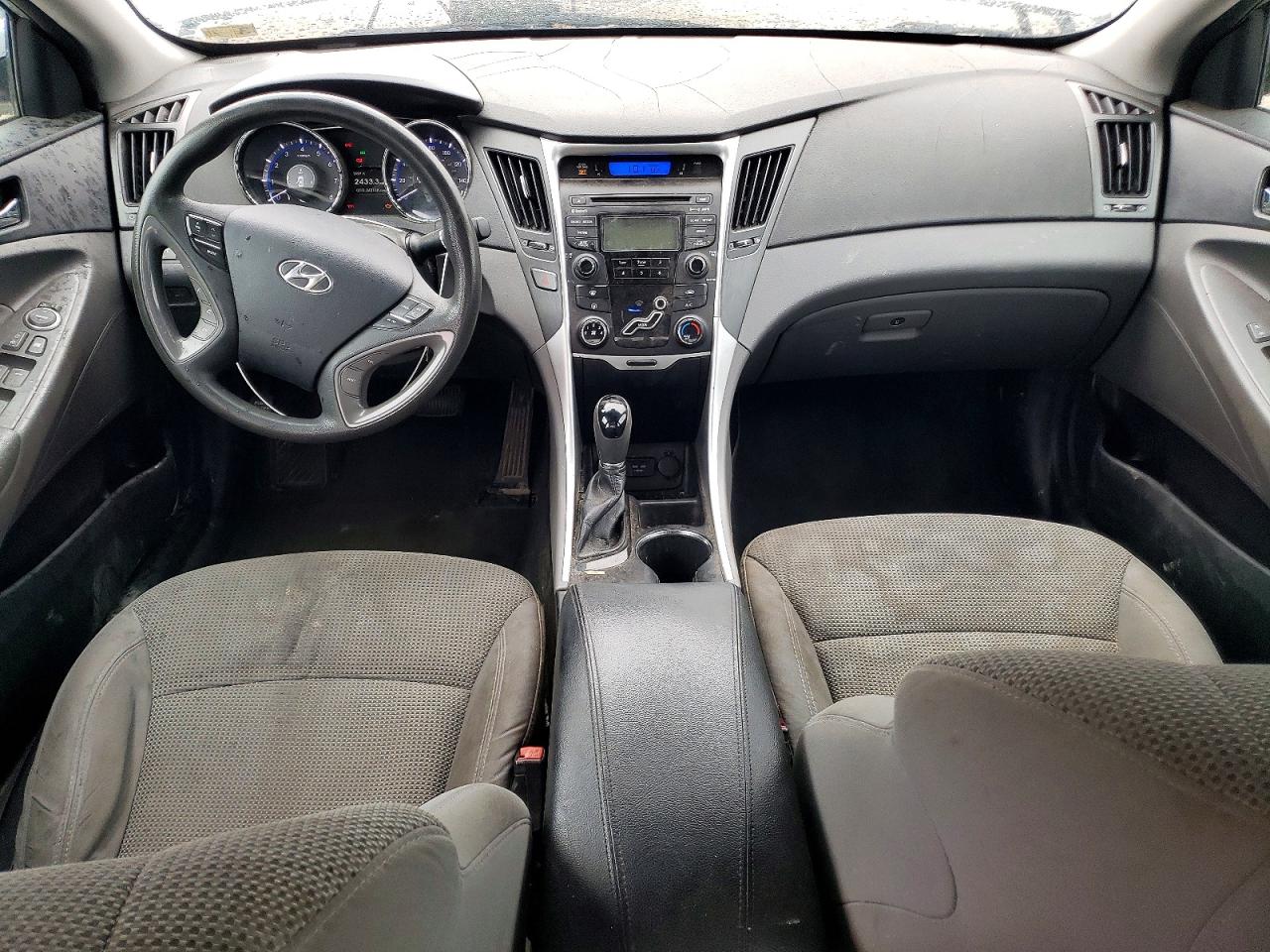 2013 HYUNDAI SONATA GLS photo 15