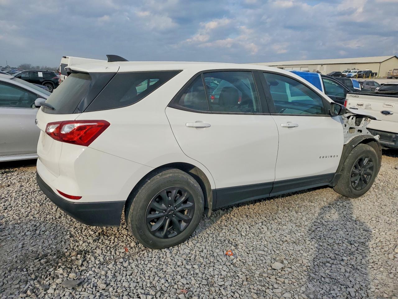 2020 CHEVROLET EQUINOX LS photo 5