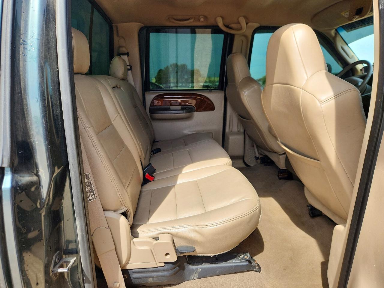 2004 FORD F250 SUPER DUTY photo 28