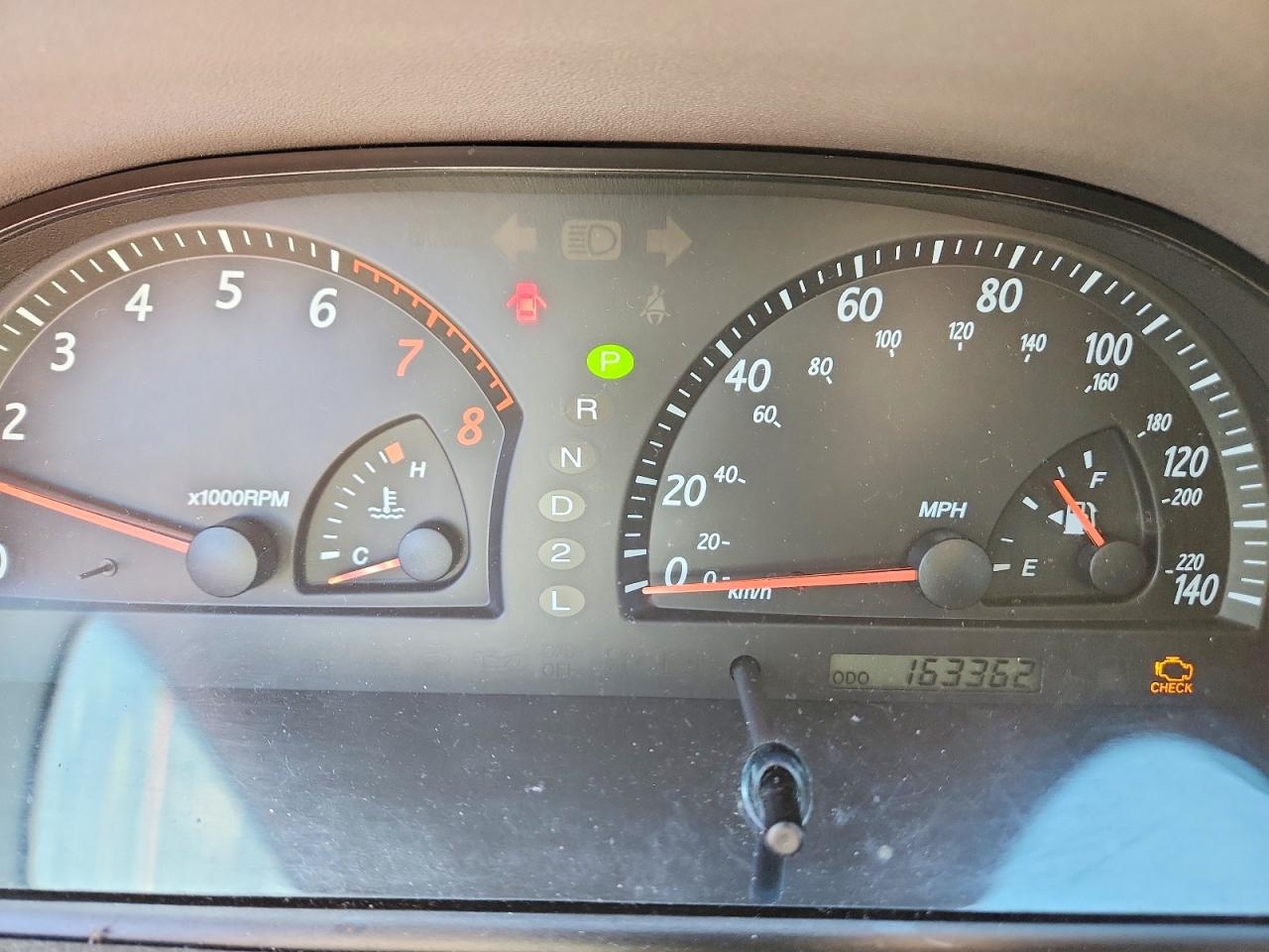 2002 TOYOTA CAMRY LE photo 17