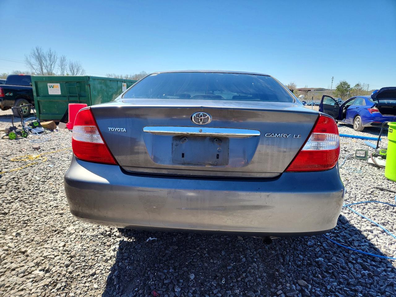 2002 TOYOTA CAMRY LE photo 11