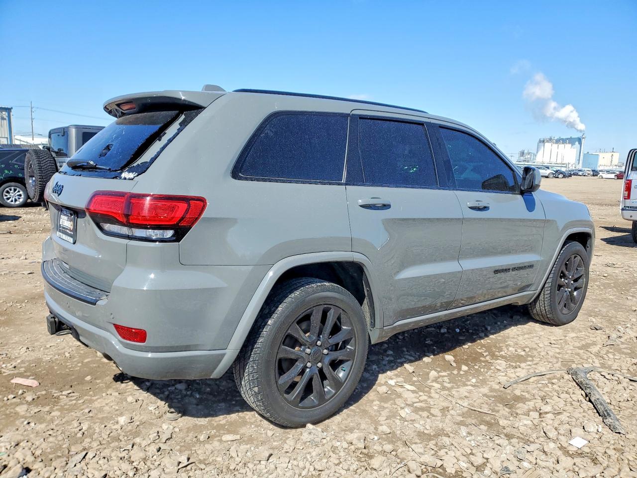 2020 JEEP GRAND CHEROKEE LAREDO photo 5