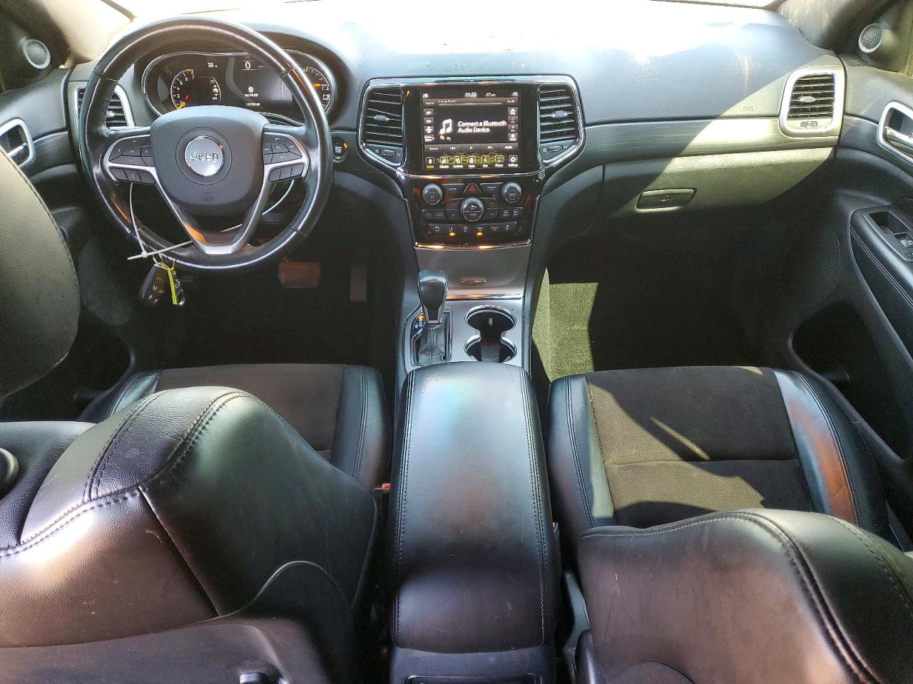 2020 JEEP GRAND CHEROKEE LAREDO photo 15