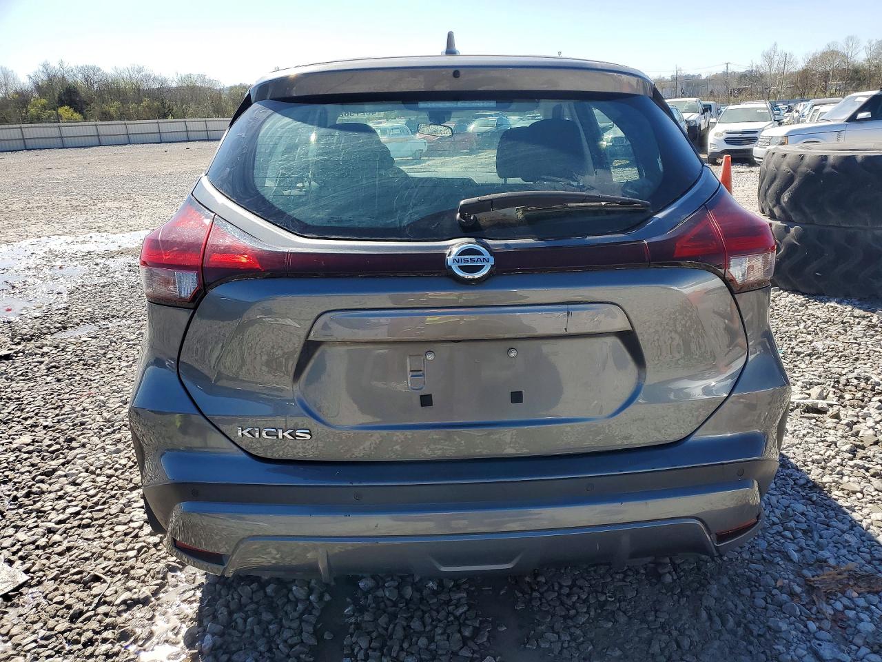 2021 NISSAN KICKS S photo 11