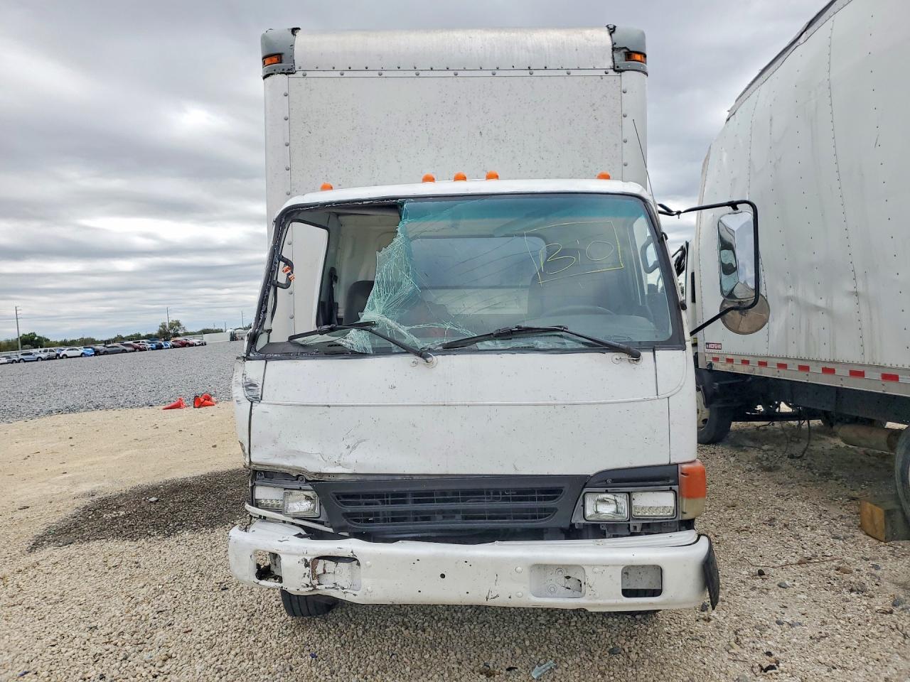 2005 ISUZU NPR BOX TRUCK photo 9