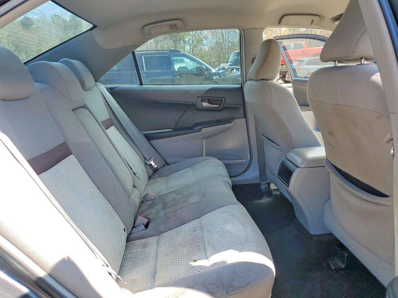 2013 TOYOTA CAMRY L photo 10