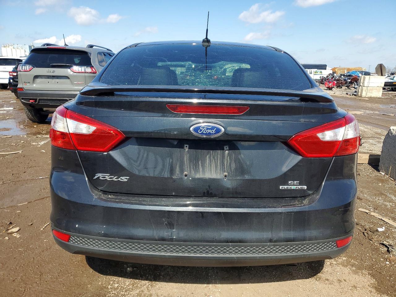 2014 FORD FOCUS SE photo 11