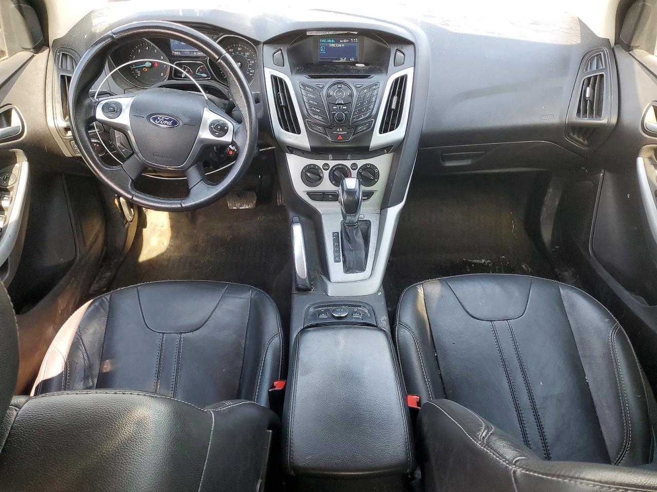 2014 FORD FOCUS SE photo 15