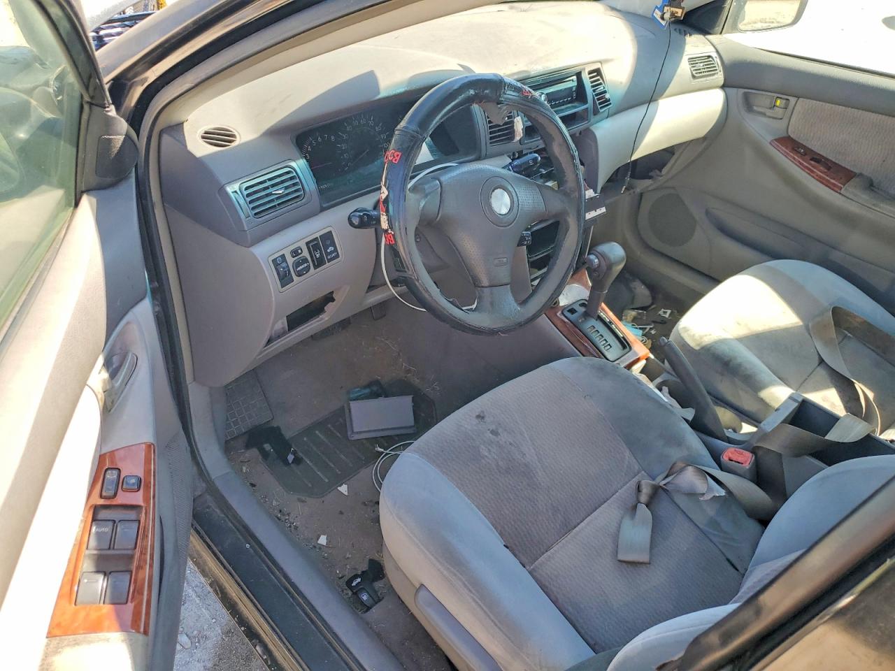2007 TOYOTA COROLLA LE photo 8