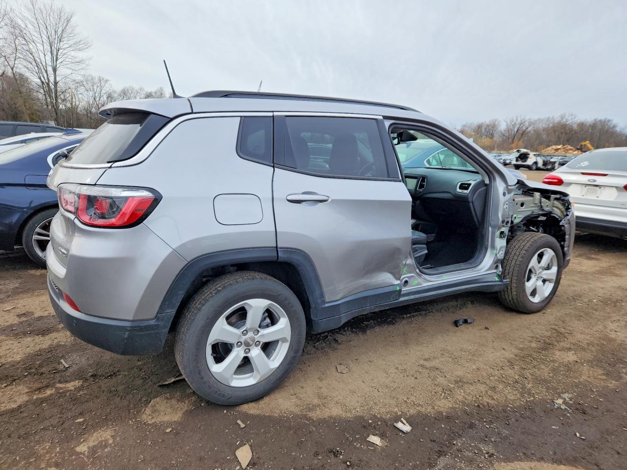 2019 JEEP COMPASS LATITUDE photo 5