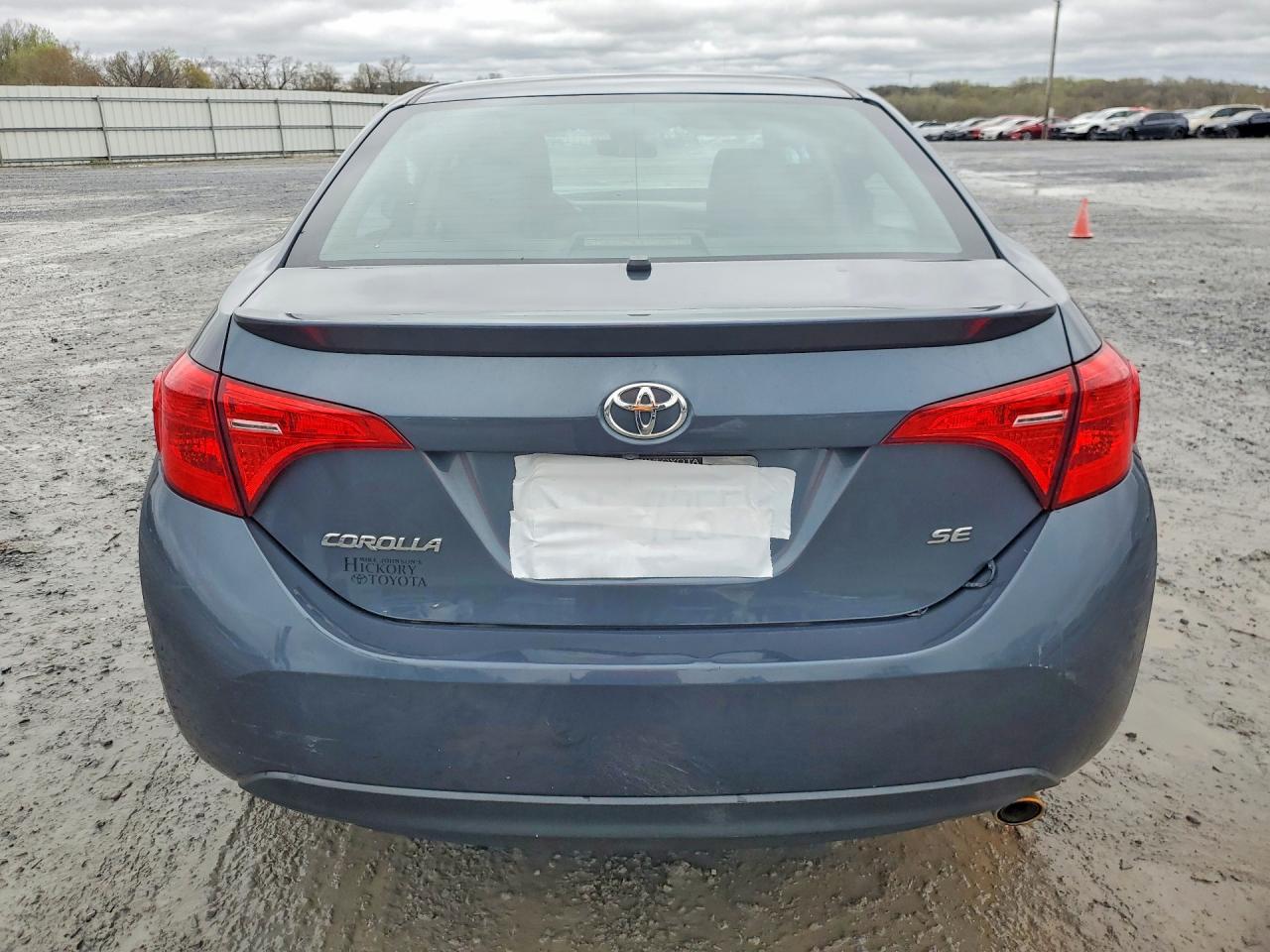 2019 TOYOTA COROLLA SE photo 16