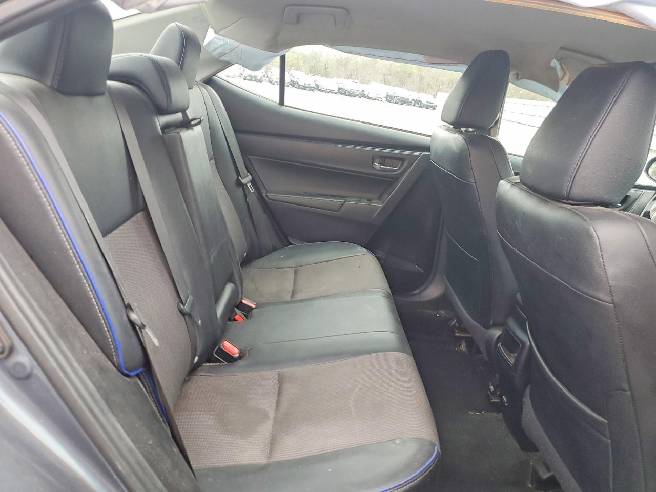 2019 TOYOTA COROLLA SE photo 28
