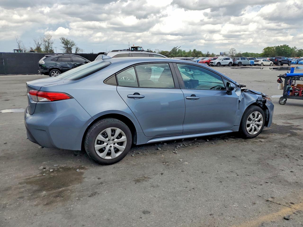 2024 TOYOTA COROLLA LE photo 5