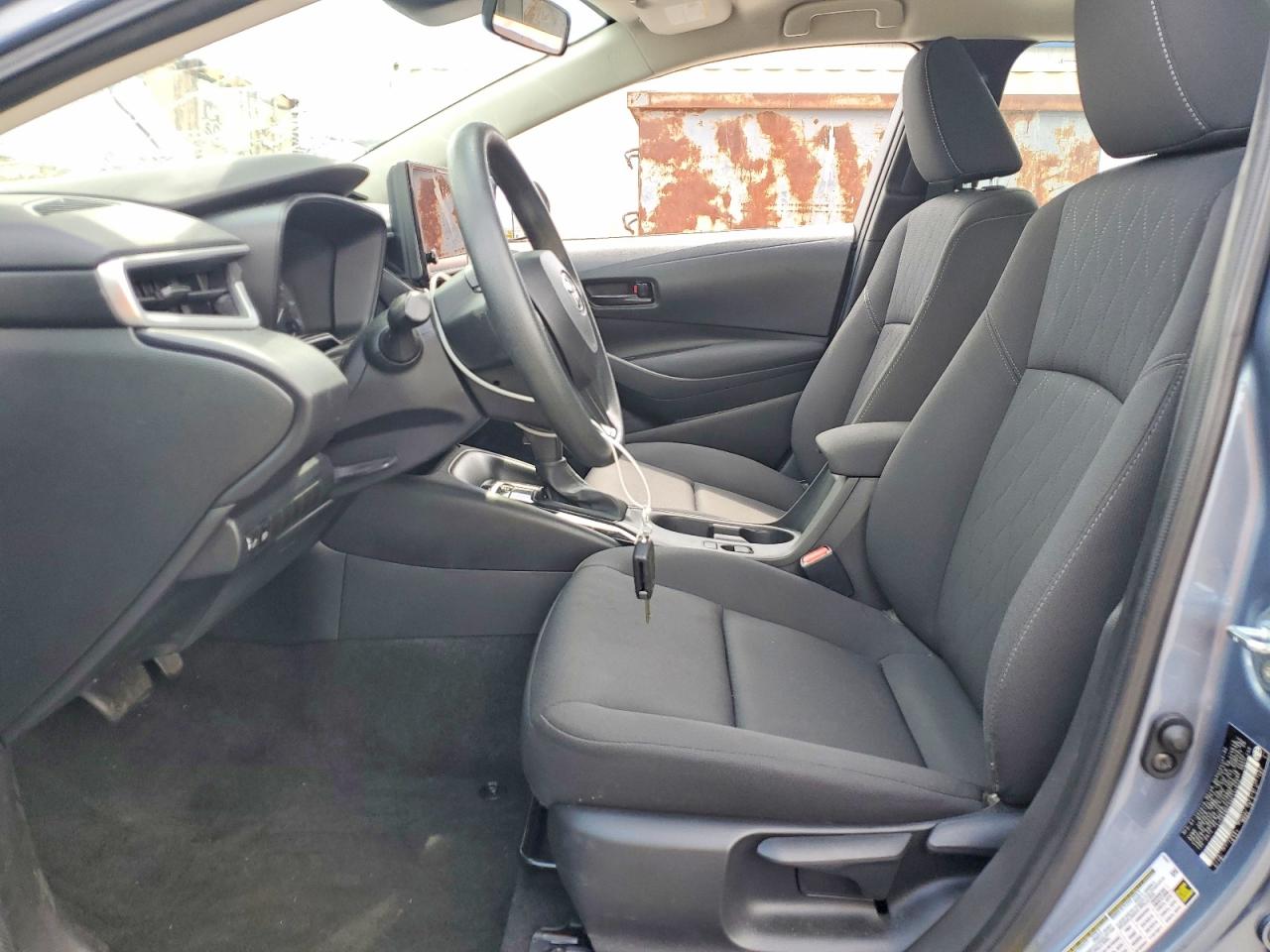 2024 TOYOTA COROLLA LE photo 13