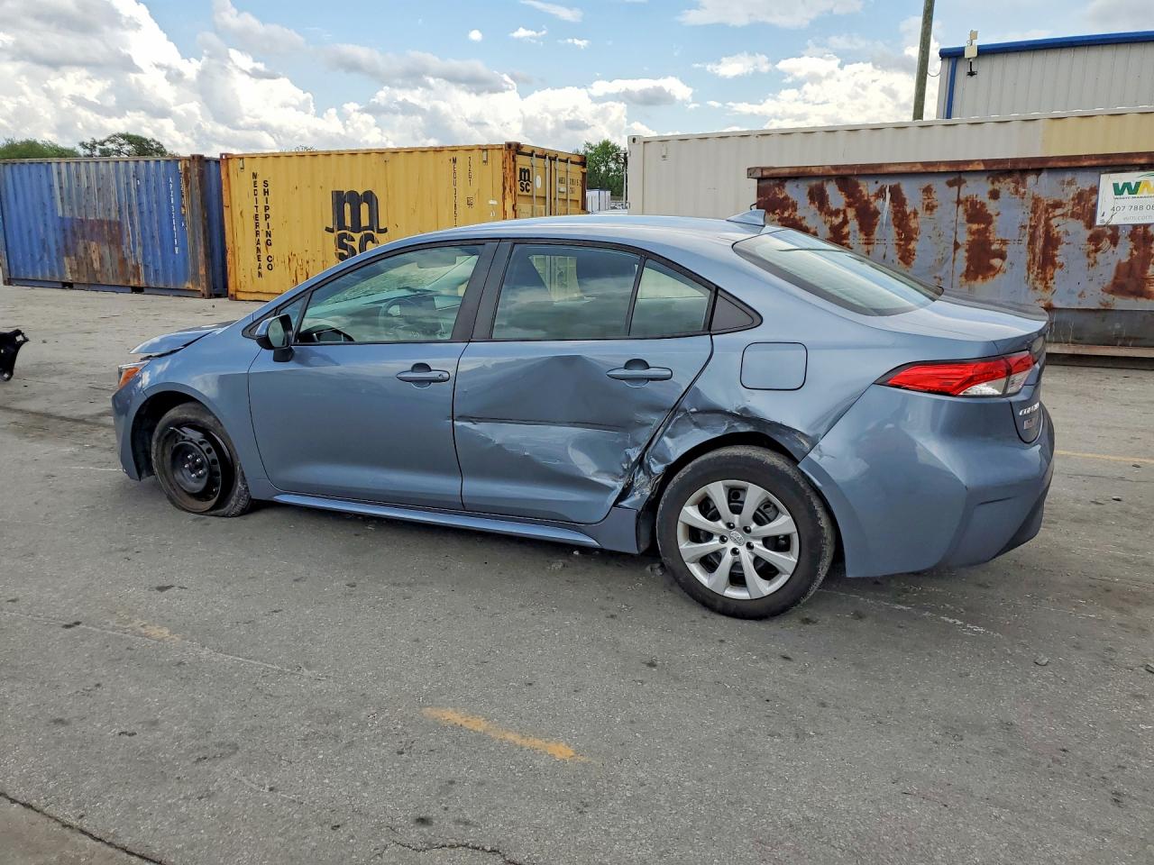 2024 TOYOTA COROLLA LE photo 3