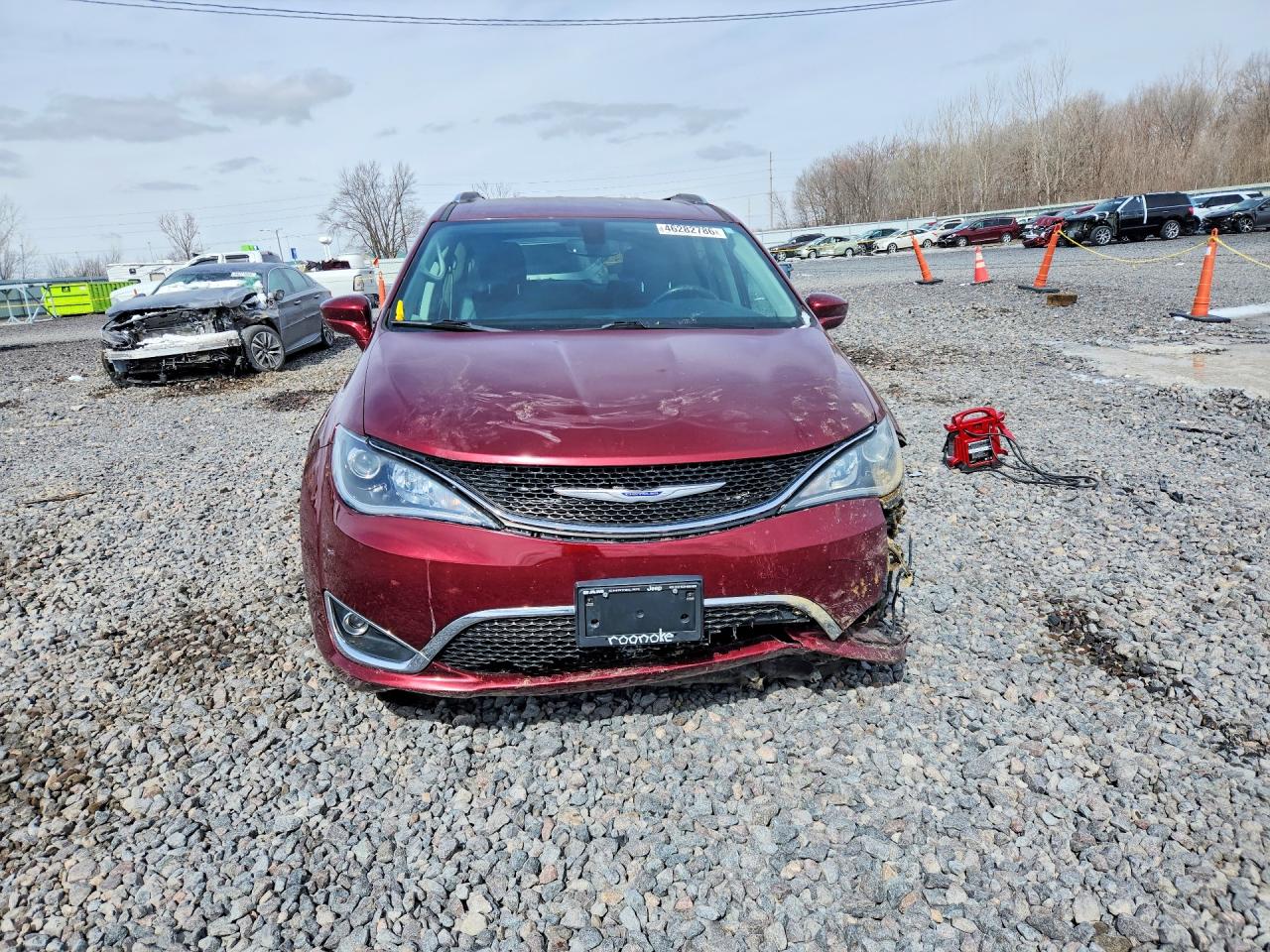 2019 CHRYSLER PACIFICA TOURING L PLUS photo 9
