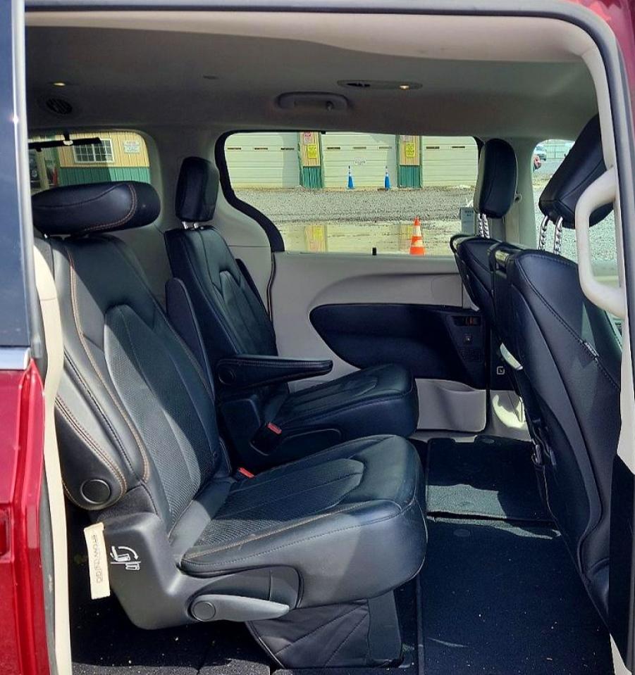 2019 CHRYSLER PACIFICA TOURING L PLUS photo 21