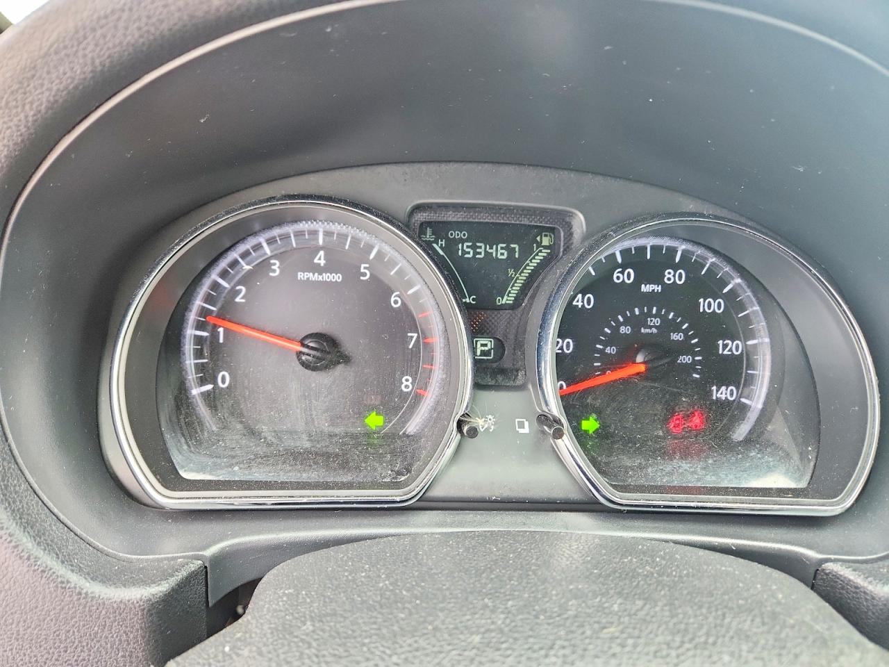 2019 NISSAN VERSA SV photo 9