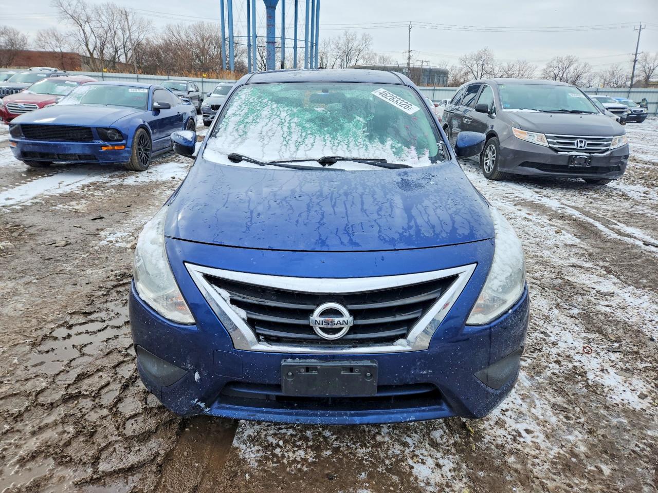 2019 NISSAN VERSA SV photo 5