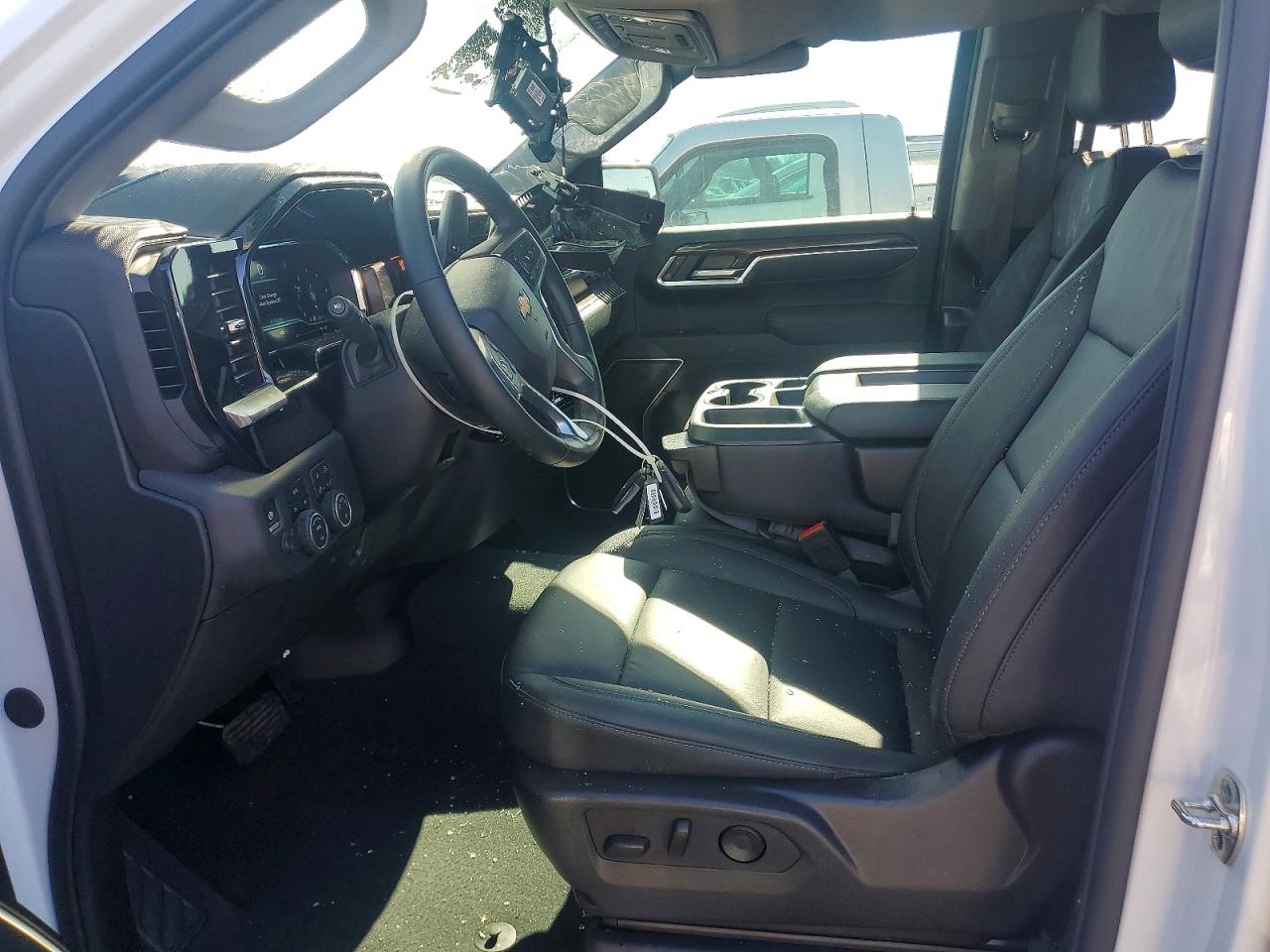 2025 CHEVROLET SILVERADO K1500 LT photo 20