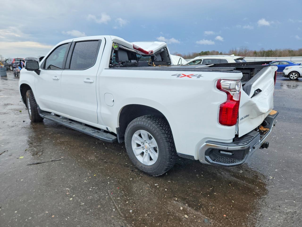 2025 CHEVROLET SILVERADO K1500 LT photo 4