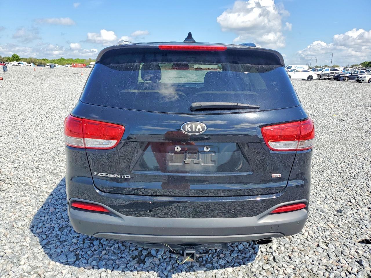 2017 KIA SORENTO LX photo 11