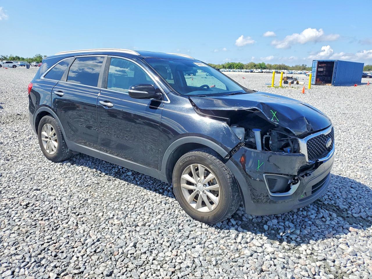 2017 KIA SORENTO LX photo 7