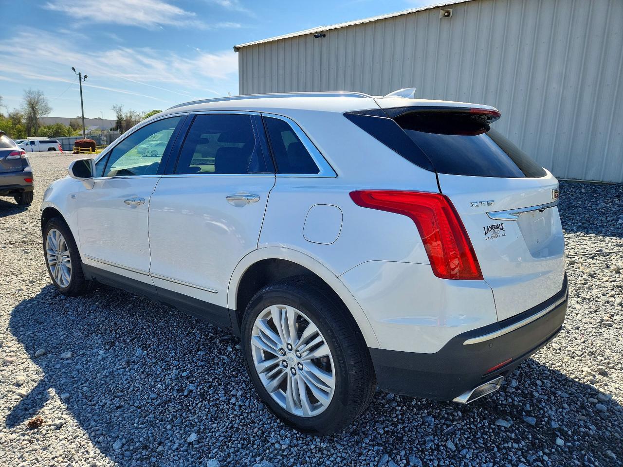 2017 CADILLAC XT5 PREMIUM LUXURY photo 3