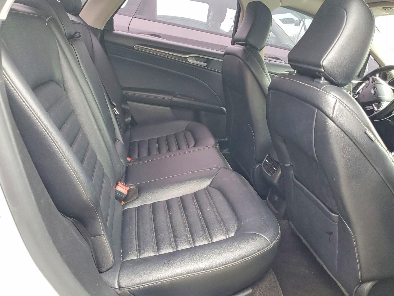 2020 FORD FUSION SEL photo 10
