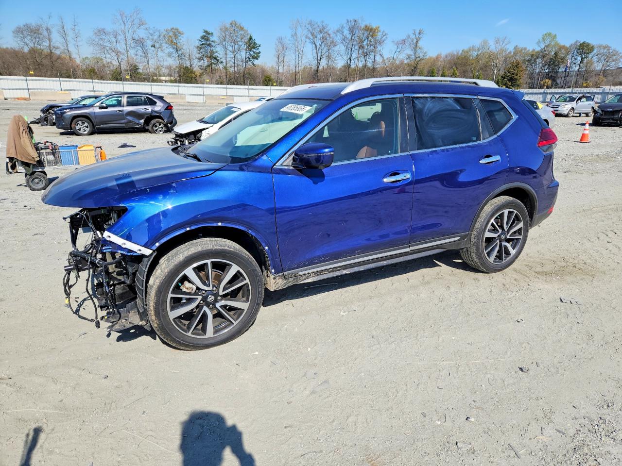 2017 NISSAN ROGUE