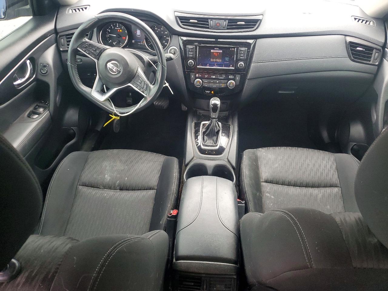 2018 NISSAN ROGUE SV photo 15