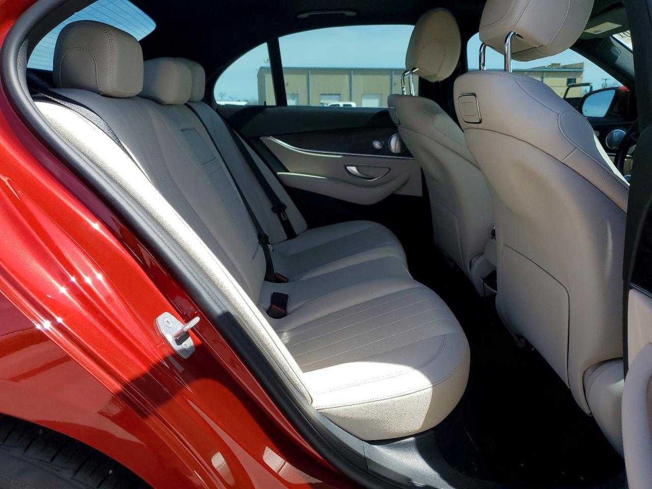 2018 MERCEDES-BENZ E 300 photo 10
