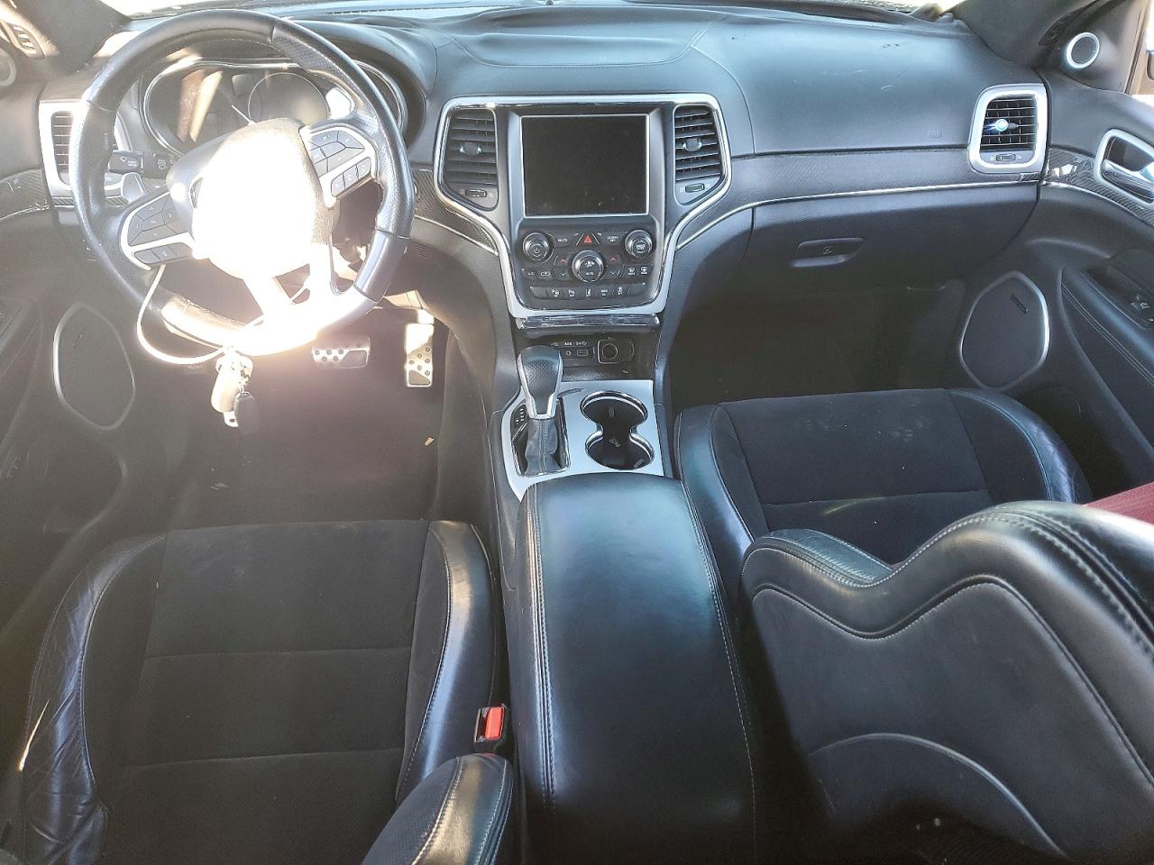 2018 JEEP GRAND CHEROKEE SRT-8 photo 15