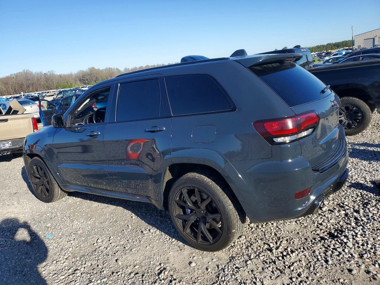 2018 JEEP GRAND CHEROKEE SRT-8 photo 3