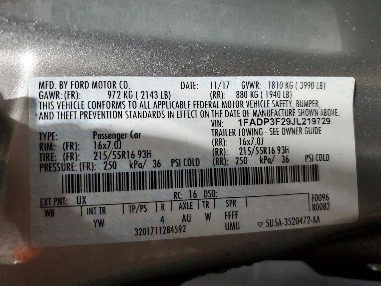 2018 FORD FOCUS SE photo 25