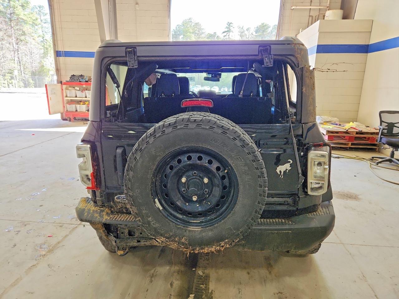 2023 FORD BRONCO BASE photo 16
